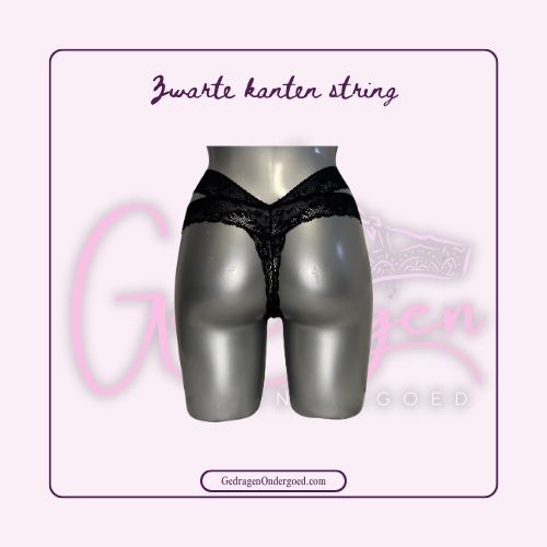 Achterkant Kanten String met Sexy Banden in de Taille gedragen door gedragen ondergoed gepresenteerd op een paspop