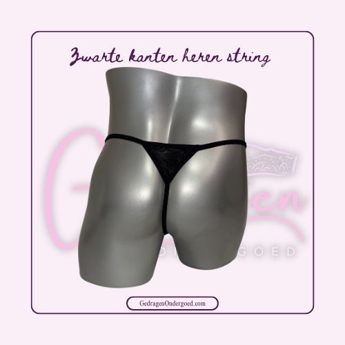 Achterkant zwrte heren tanga van kant gepresenteerd op een paspop