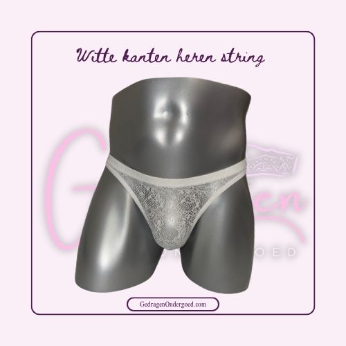 Voorkant van een witte string voor mannen gepresenteerd op een paspop