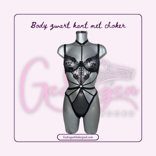 zwart kanten Body gepresenteerd op paspop met choker, kanten cups en doorschijnende onderkant met verschillende bandjes in de middel