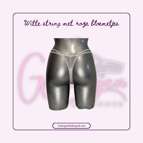 Achterkant Witte Doorschijnende String gedragen door gedragen ondergoed gepresenteerd op een paspop