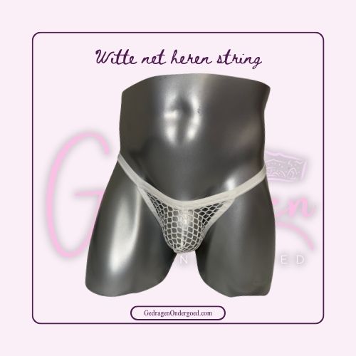 Voorkant witte net string op een mannelijke paspop gepresenteerd 