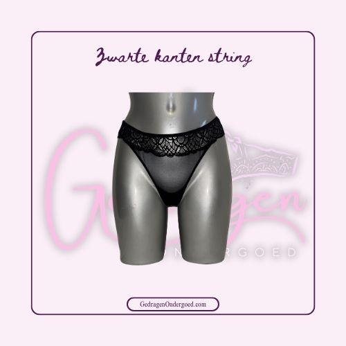 Zwarte Doorschijnende String met Kanten Band gedragen door gedragen ondergoed gepresenteerd op een paspop